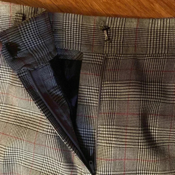 Kasper womens dress pants - patterned - size 8 - great condition - black/white - Picture 3 of 7